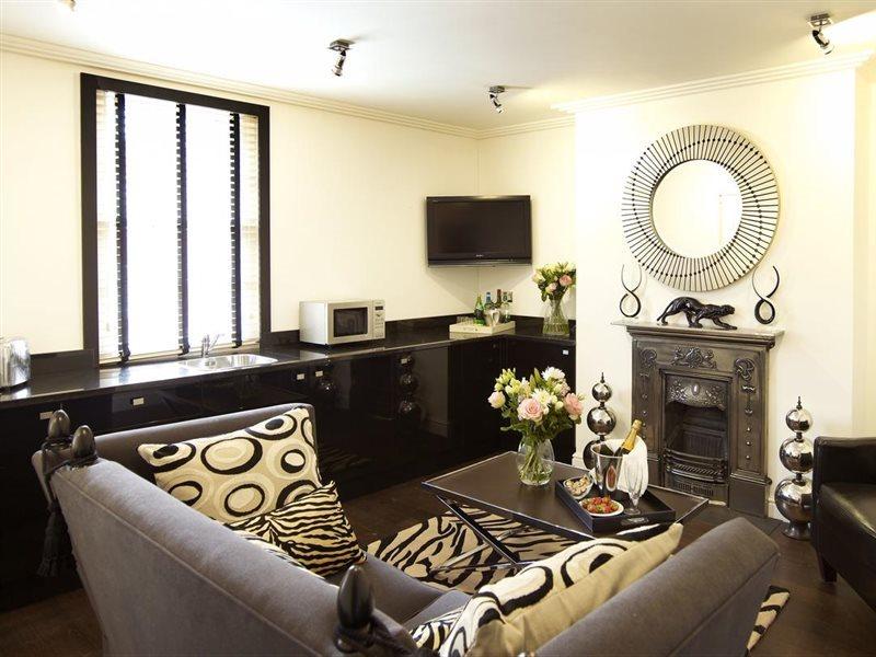 Strozzi Palace Suites By Mansley Челтнем Екстер'єр фото